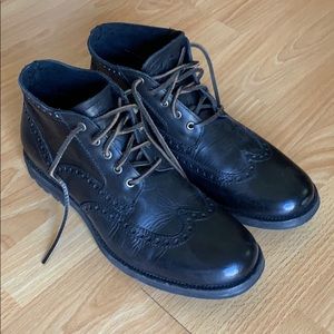 Frye Windtip Chukka Boots